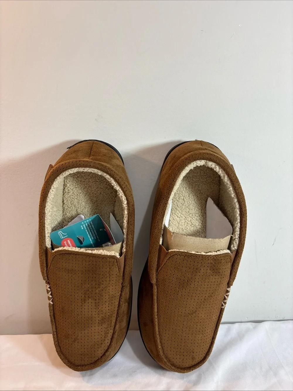 Home Top New!! Men's Suede Slip-On Moccasin Loafers in Brown. 8/5